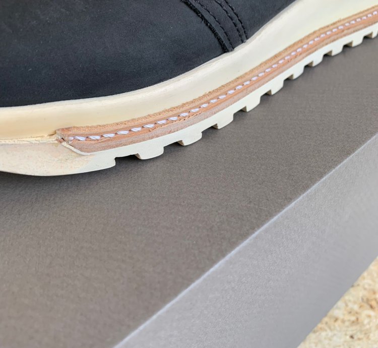 Dirt Grafton Lace Up Sneaker in Black