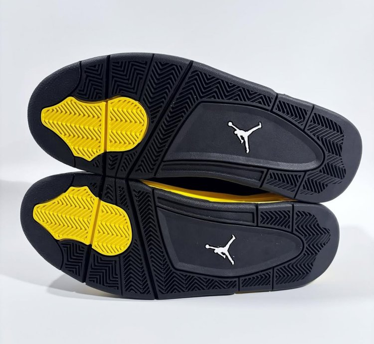 Jordan 4 Retro ' Yellow Thunder ’ DH6927-017