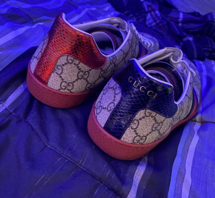100 authentic Gucci Ace GG Supreme sneaker