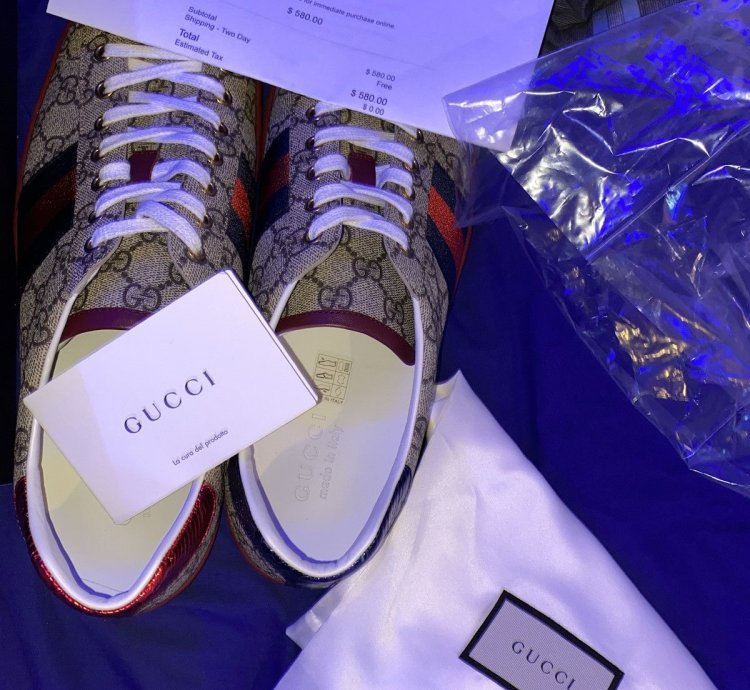 100 authentic Gucci Ace GG Supreme sneaker