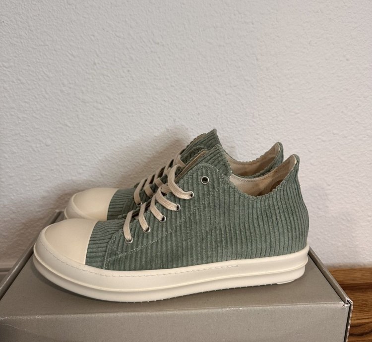 DRKSHDW low top Ramone in Aqua Corduroy size 44