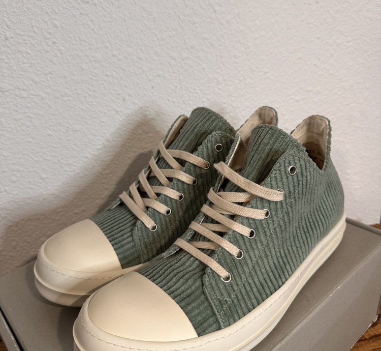 DRKSHDW low top Ramone in Aqua Corduroy size 44
