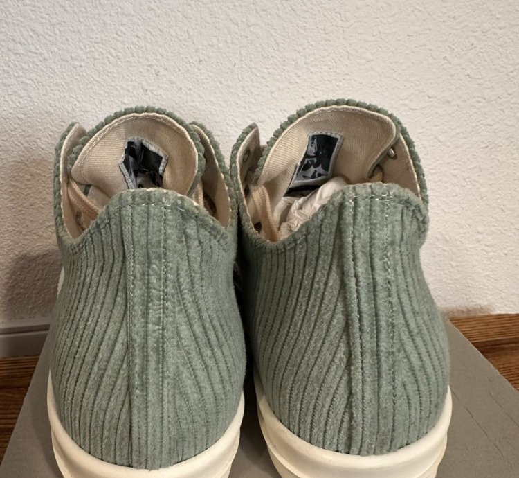 DRKSHDW low top Ramone in Aqua Corduroy size 44