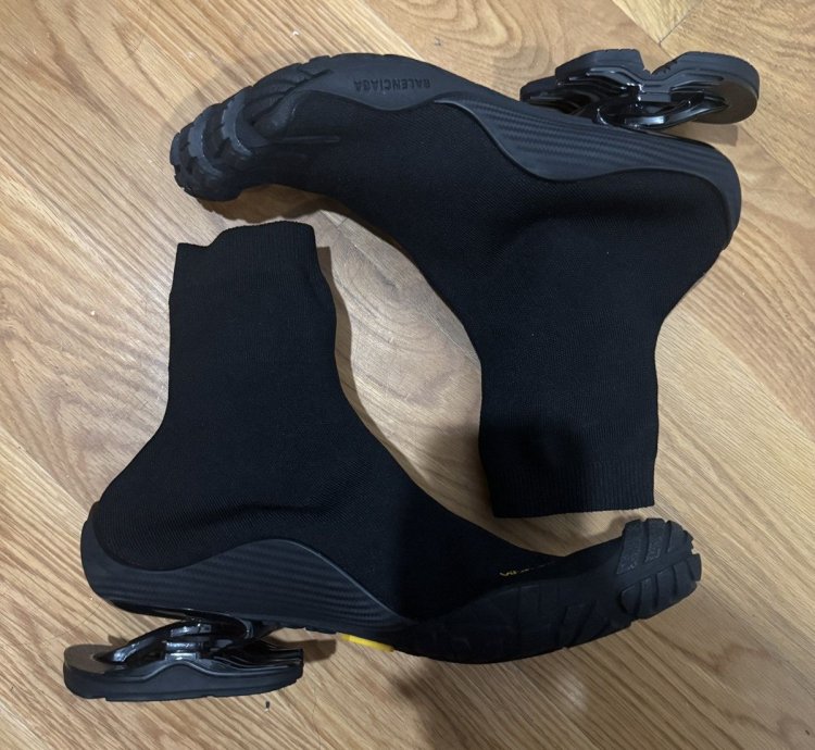 Five Finger Vibram Toe Sneakers