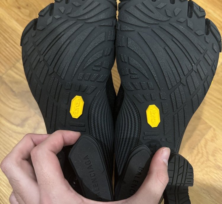 Five Finger Vibram Toe Sneakers