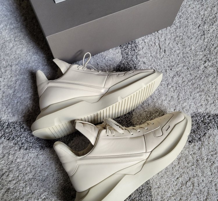 GETH RUNNERS MILK 45 BRAND NEW RUNWAY