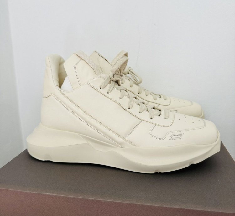 GETH SNEAKER - MILK MILK MILK