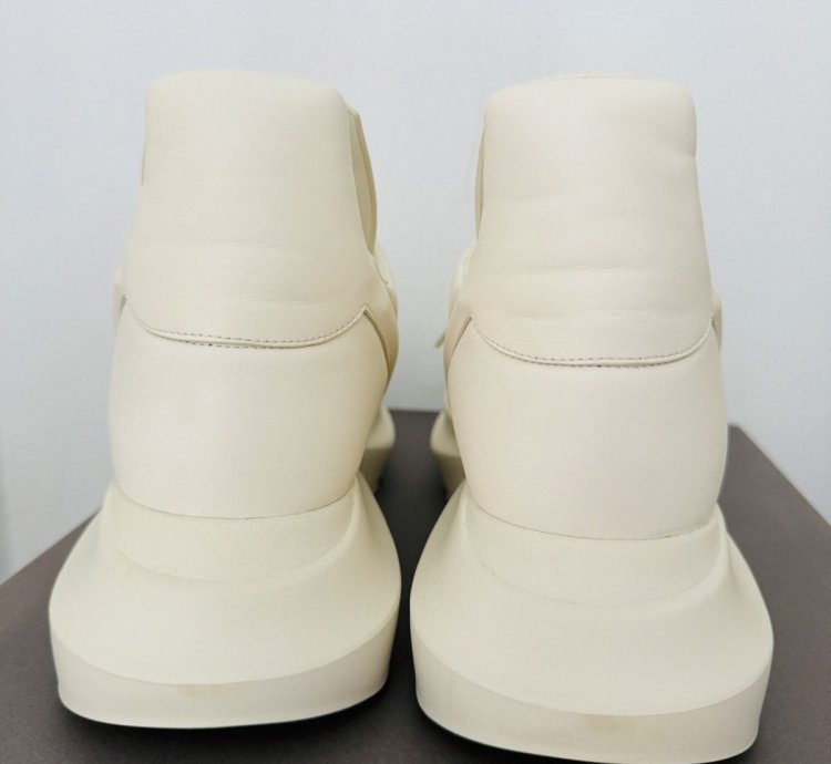 GETH SNEAKER - MILK MILK MILK