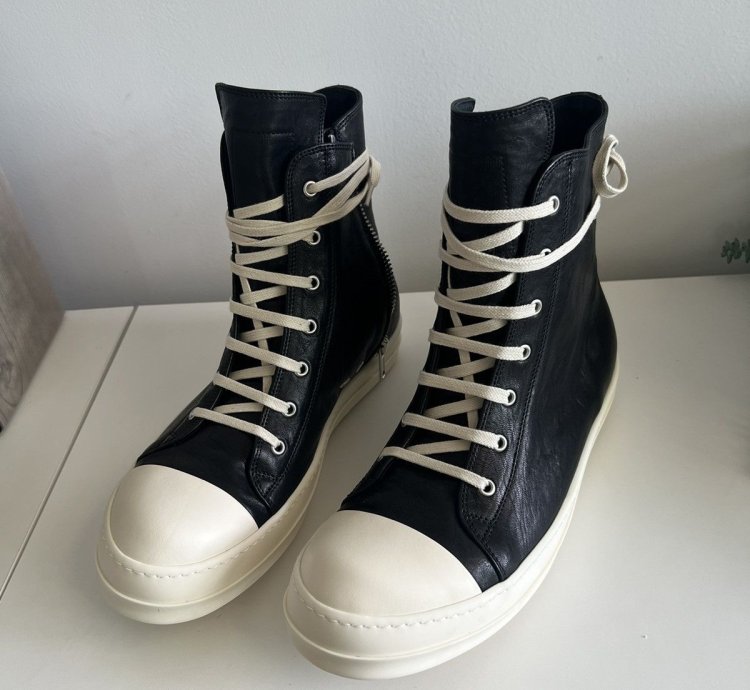 Hollywood High (waxed leather)
