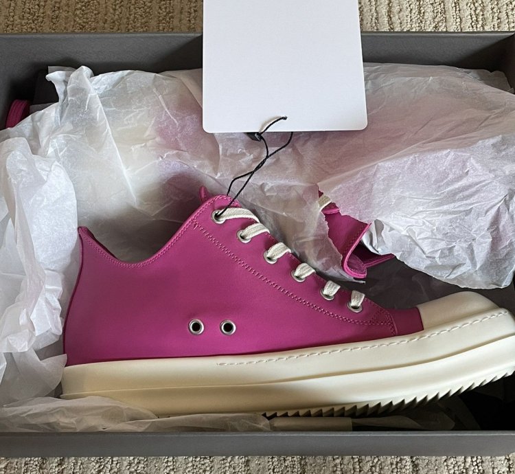 Hot pink low ramones low sneaks