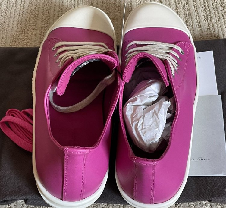 Hot pink low ramones low sneaks