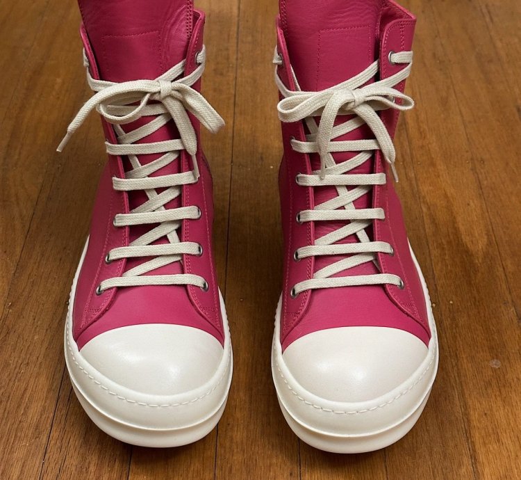 Hot Pink Ramones (brand new in box)