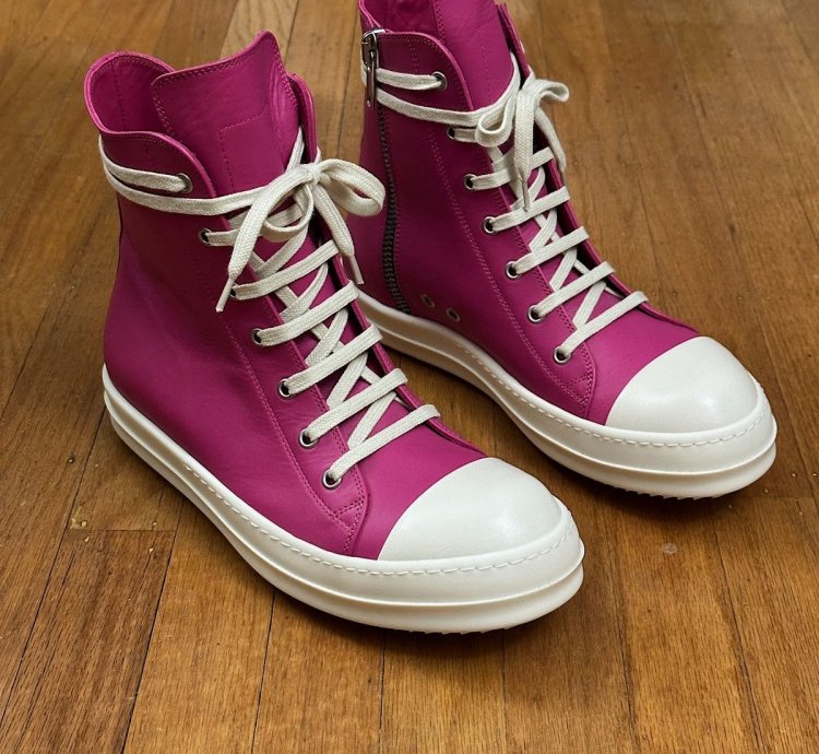 Hot Pink Ramones (brand new in box)