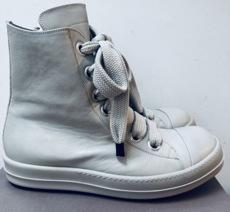 JUMBO LACE RAMONES