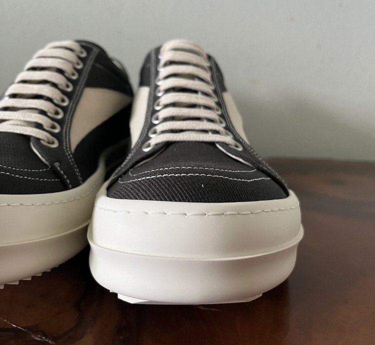 LAST DROP Vintage Denim Sneakers