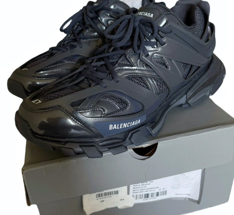 Metallic Navy Sneaker Runner