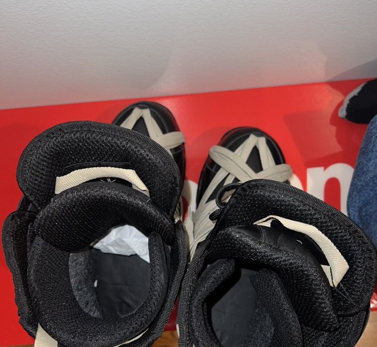 Moncler Megalace Amber Leather Snow Boots