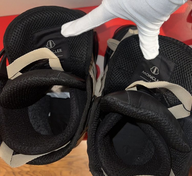 Moncler Megalace Amber Leather Snow Boots