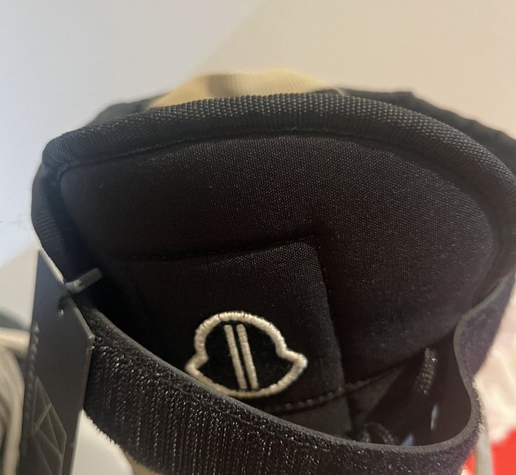 Moncler Megalace Amber Leather Snow Boots