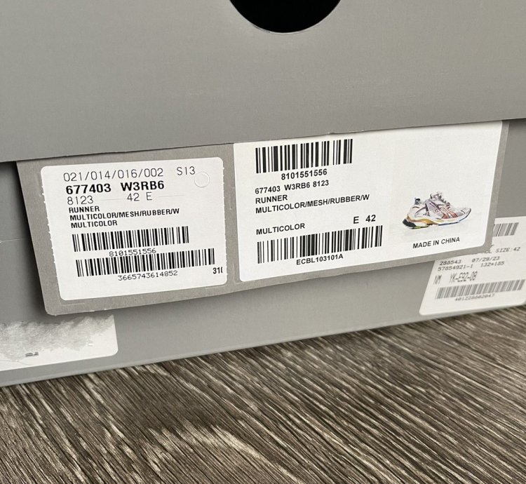 NEW Balenciaga Runner Multicolor Sneaker Shoe