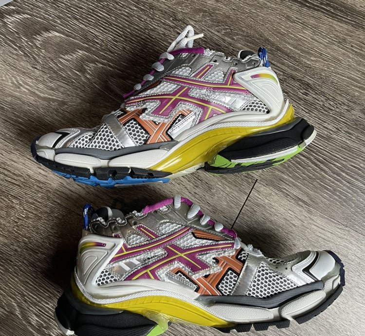NEW Balenciaga Runner Multicolor Sneaker Shoe