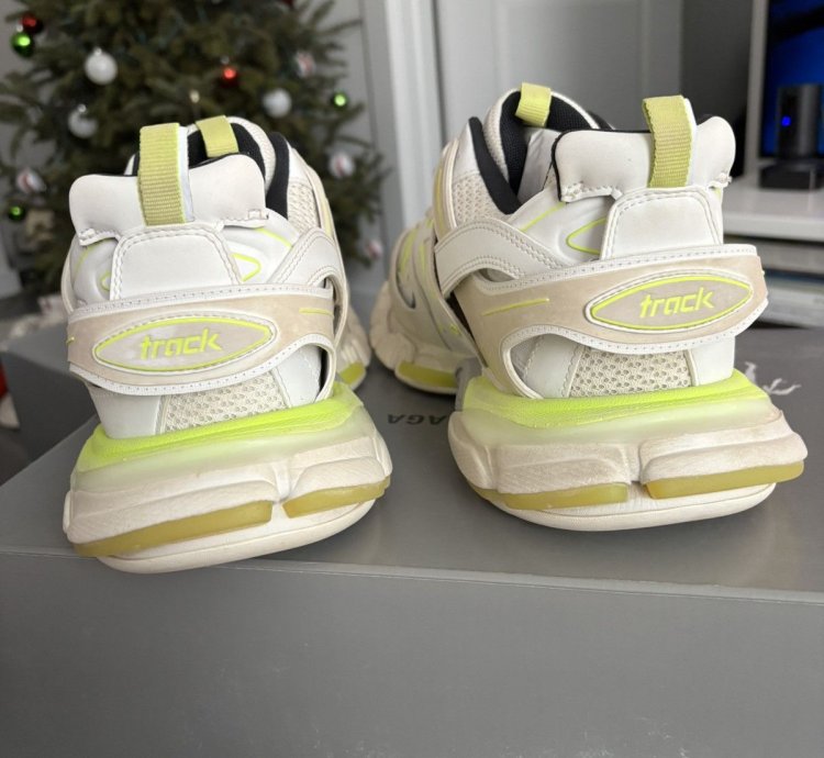 New Balenciaga Track Sneaker Worn Out White Fluo Yellow