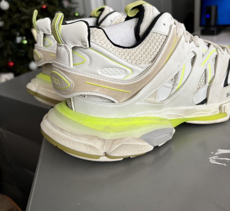 New Balenciaga Track Sneaker Worn Out White Fluo Yellow