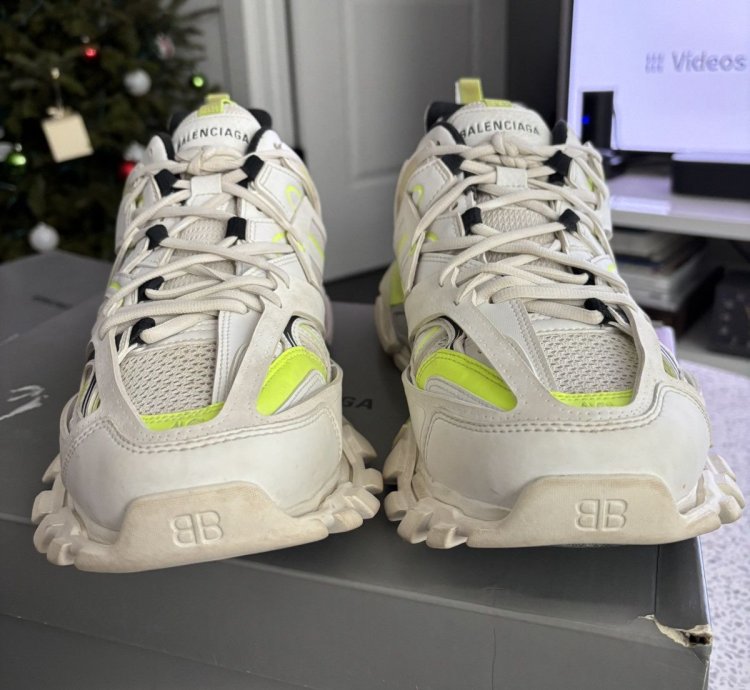 New Balenciaga Track Sneaker Worn Out White Fluo Yellow