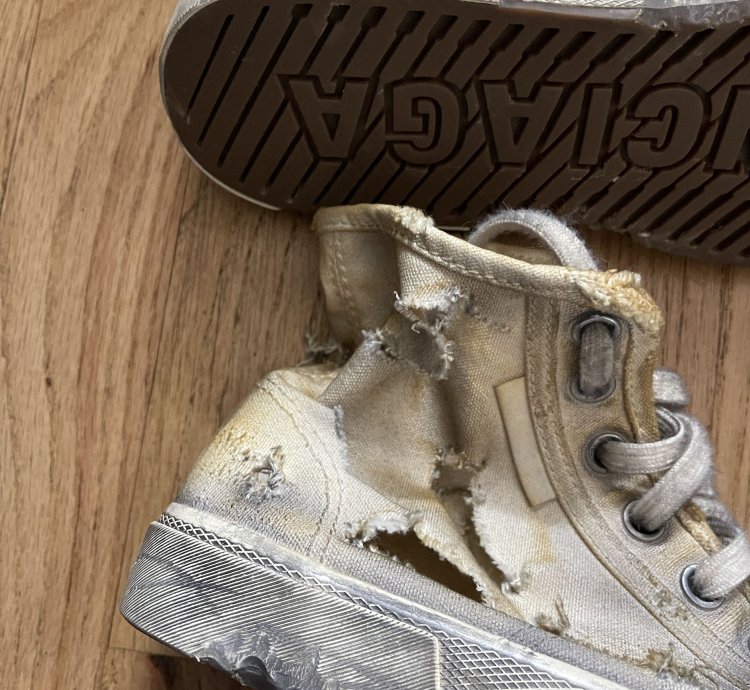 New Destroyed Paris Sneakers (41) Fits 41-42 US 8-9