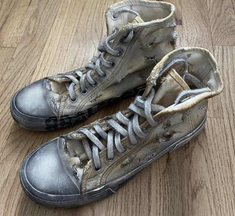 New Destroyed Paris Sneakers (41) Fits 41-42 US 8-9