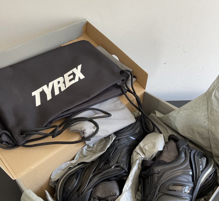 New In Box Tyrex Sneakers (42) US 9