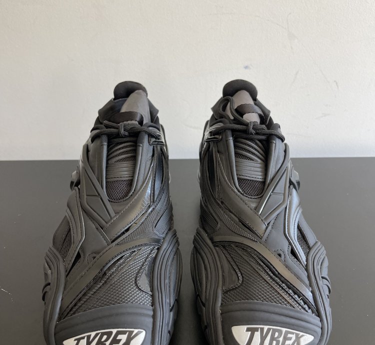 New In Box Tyrex Sneakers (43) US 10
