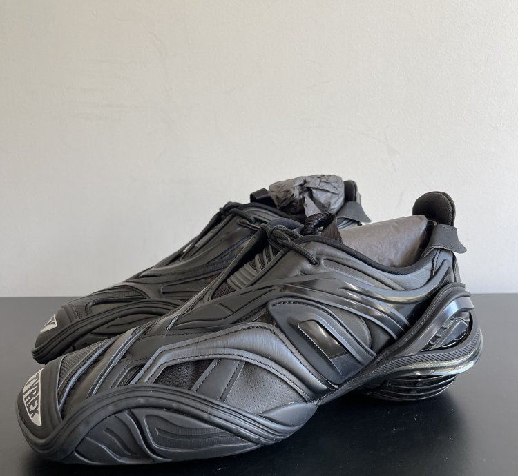 New In Box Tyrex Sneakers (44) US 11