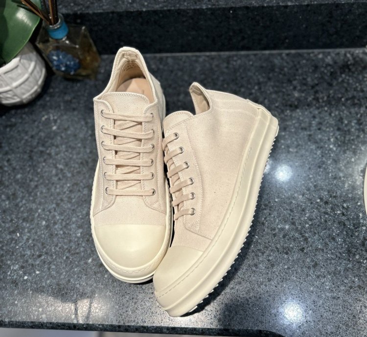 NEW Rick Owen Ramone Drkshdw Milk Size 10 5