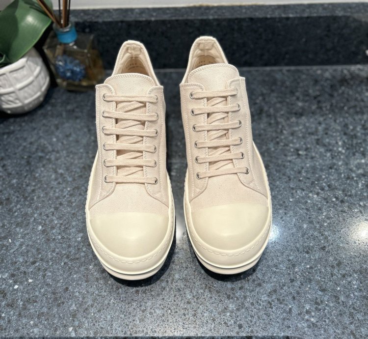 NEW Rick Owen Ramone Drkshdw Milk Size 10 5