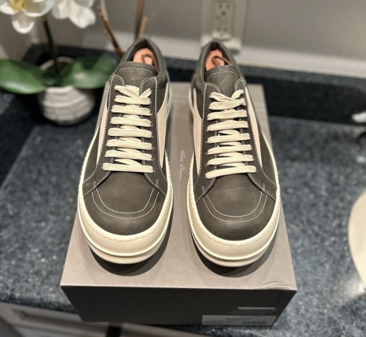 NEW Rick Owen Vintage Porterville Mainline Size 45 (12US)