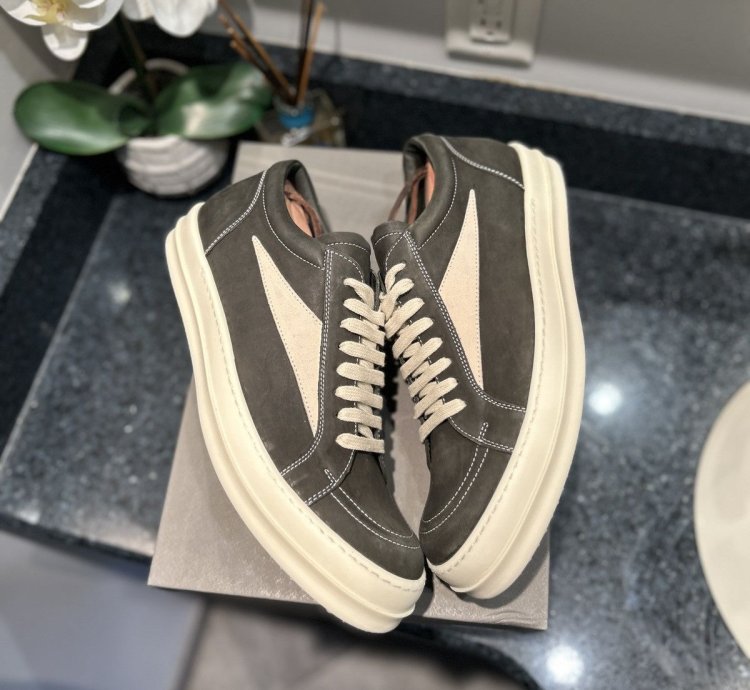 NEW Rick Owen Vintage Porterville Mainline Size 45 (12US)