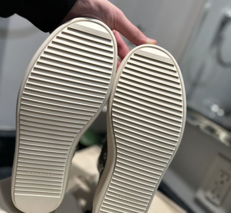 NEW SS18 Rick Owen Ramone Dust Milk Size 41