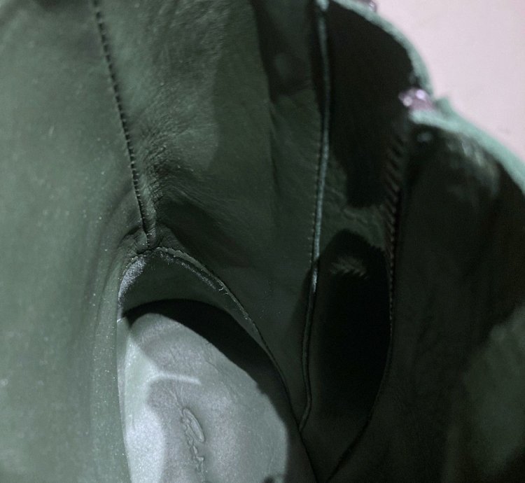 NEW TEAL MILK RAMONES LEATHER 42 9US GHOST STROBE