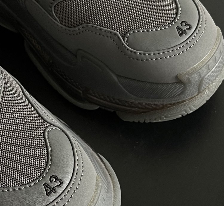 New Triple Sneakers (43) US 10