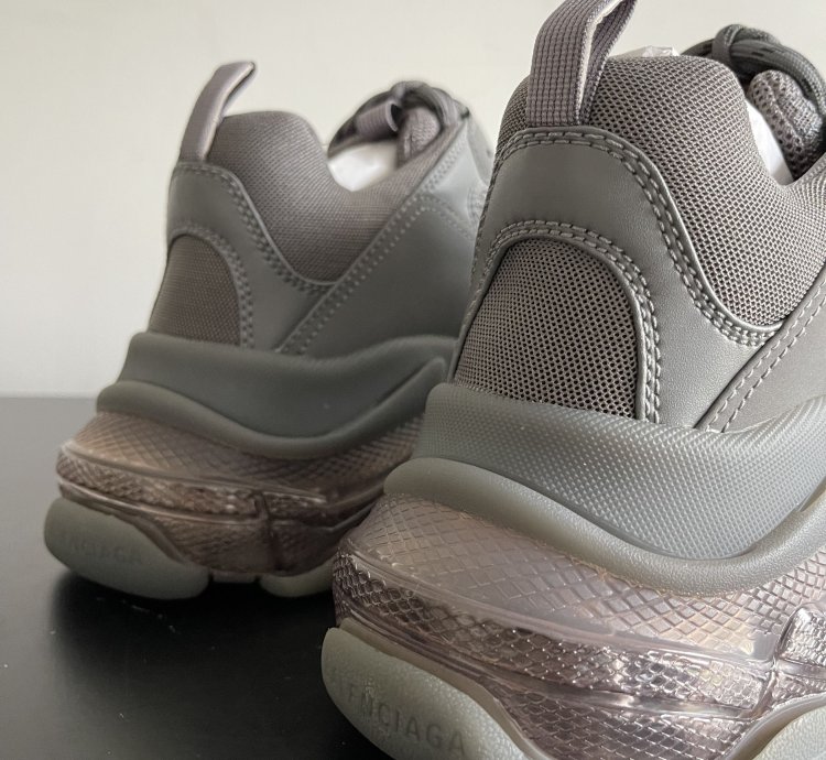 New Triple Sneakers (43) US 10