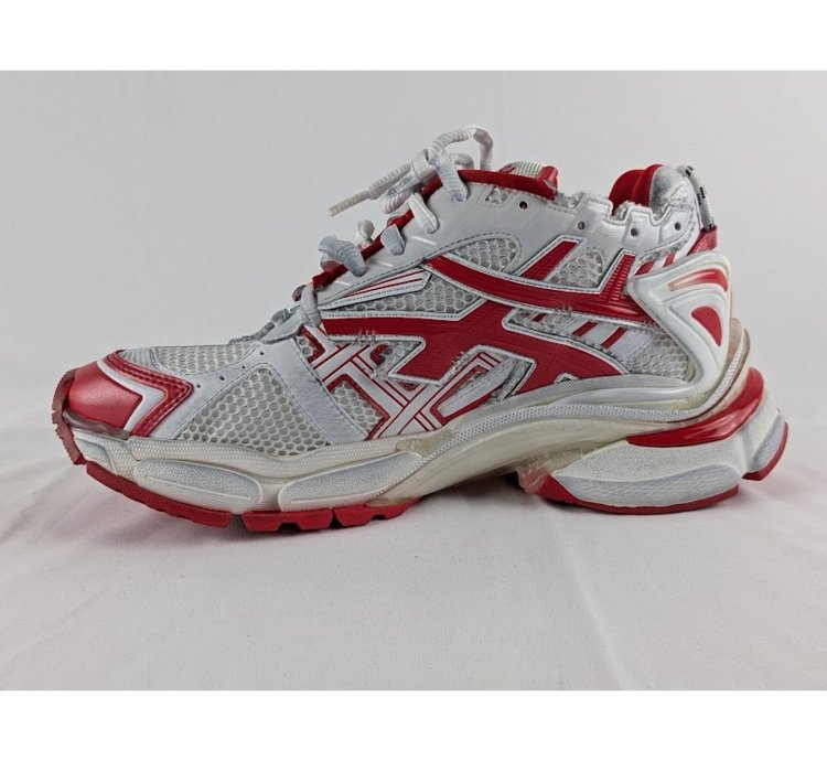 o1rshd1 Bicolor Mesh Runner in White Red
