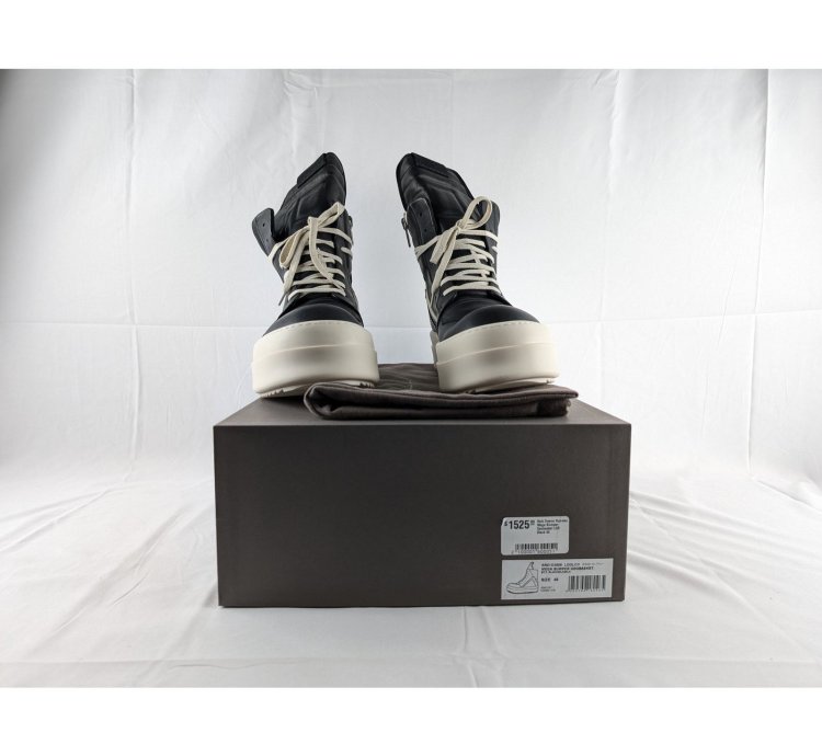 o1rshd1 Mega Bumper Geobasket Sneakers in Black Milk