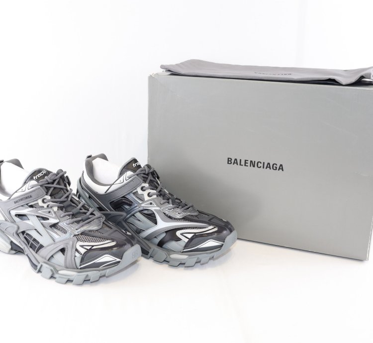 o1rshd1 Track 2 Open Sneakers in Grey Black