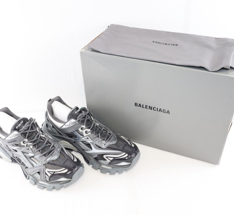 o1rshd1 Track 2 Open Sneakers in Grey Black