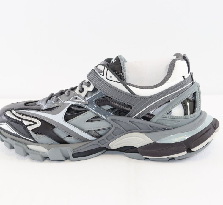 o1rshd1 Track 2 Open Sneakers in Grey Black