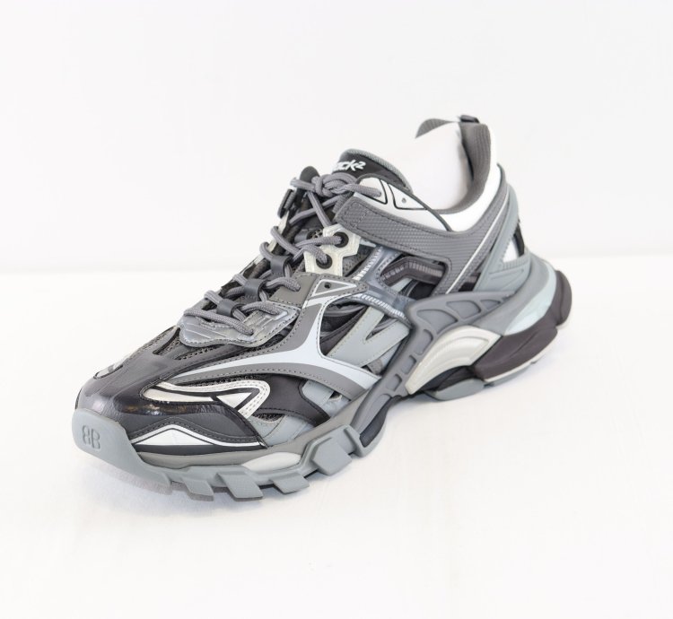 o1rshd1 Track 2 Open Sneakers in Grey Black