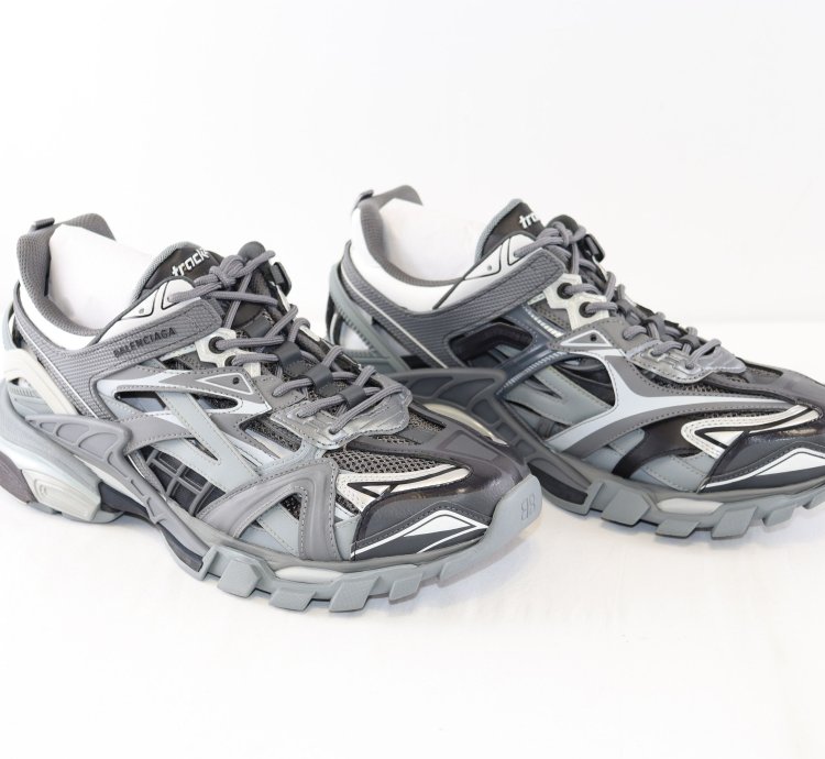 o1rshd1 Track 2 Open Sneakers in Grey Black