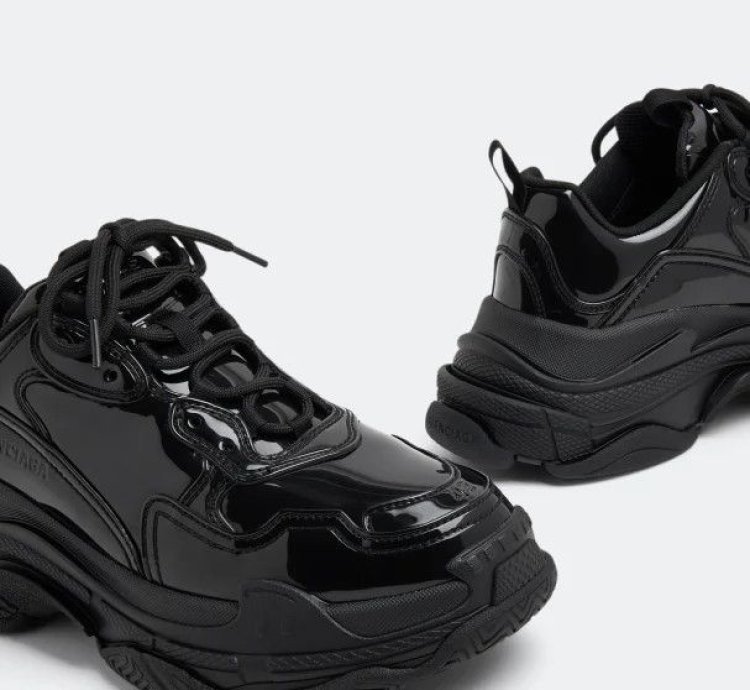 o1s1rm0424 Triple Sneakers in Black