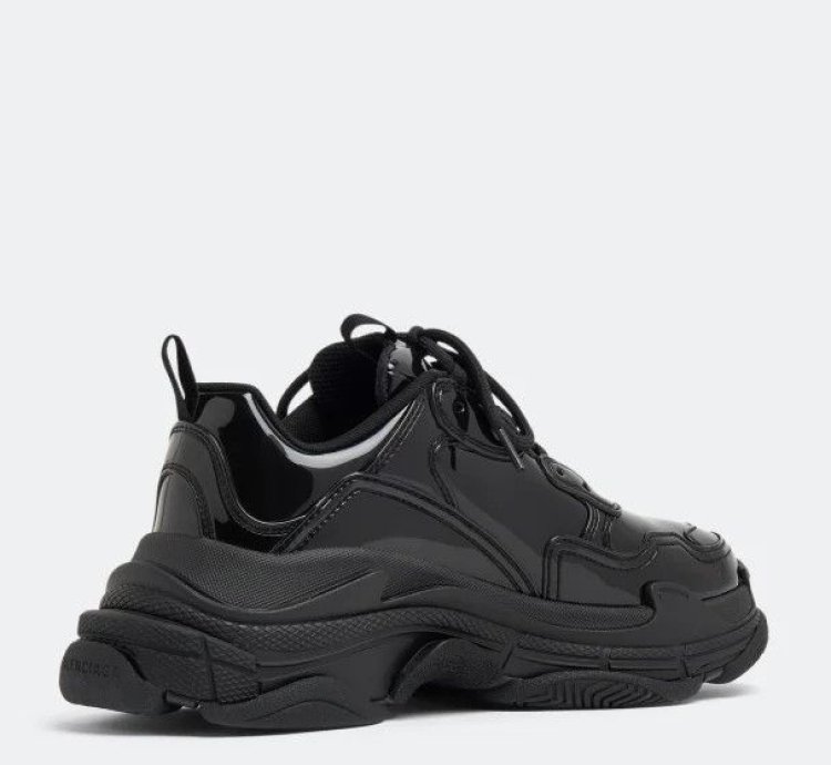 o1s1rm0424 Triple Sneakers in Black